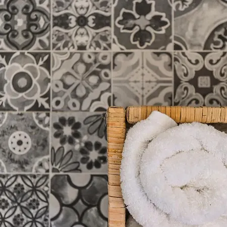 Vila White Cocoon Exclusive *