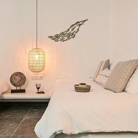 Villa White Cocoon Exclusive