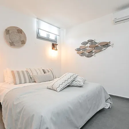 White Cocoon Exclusive Vila *