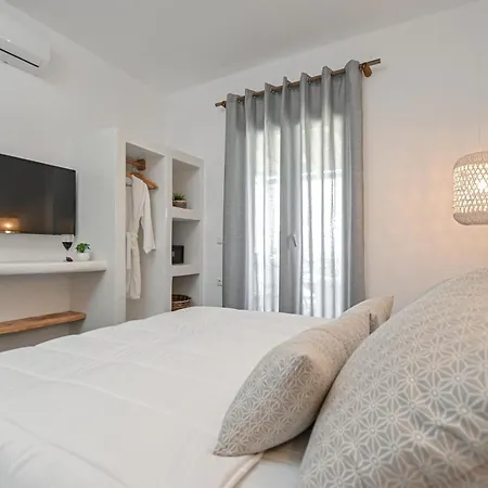 White Cocoon Exclusive * Agia Anna (Naxos)