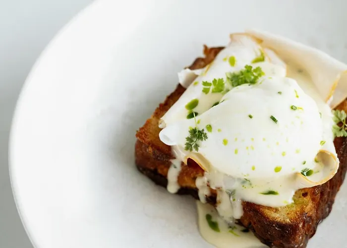 White Cocoon Exclusive * Agia Anna (Naxos)